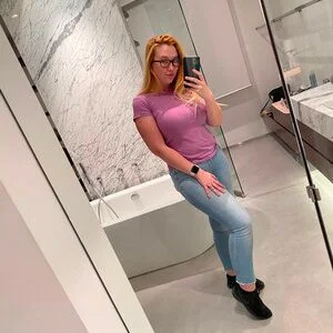 Chatkk profile of andrea cohen from United States