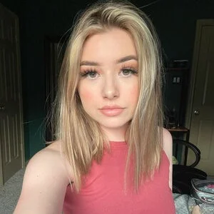 Chatkk profile of anna dolly from United States