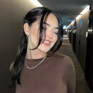 Chatkk profile of anna paull from United Kingdom