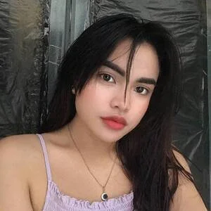 Chatkk profile of klaire sari from United Kingdom