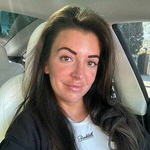Chatkk profile of laura skylar from United States
