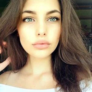 Chatkk profile of madeline zoe from United States
