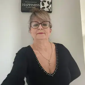 Chatkk profile of mary lou batista from United States