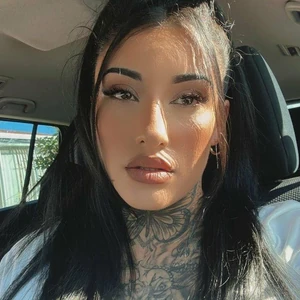 Chatkk profile of mia m from United States