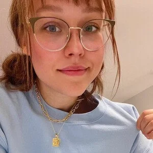 Chatkk profile of sabrina nichole from Canada