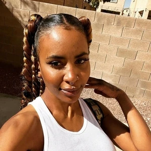 Chatkk profile of stephanie baddie from United States